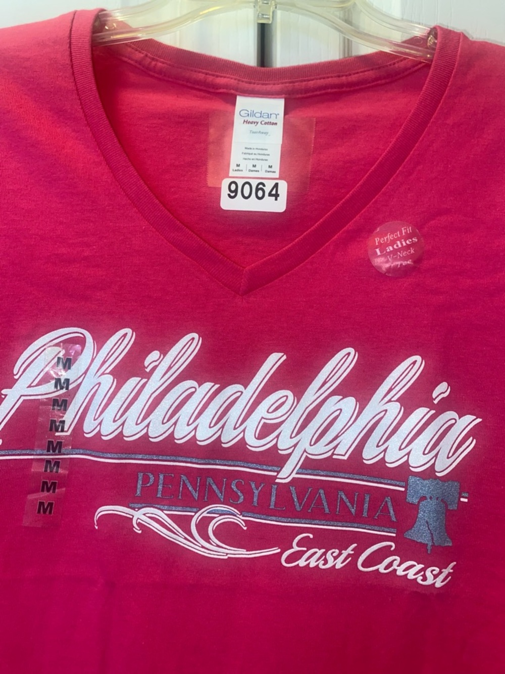 Philadelphia Pink Graphic V-Neck Tee - NWOT - 9064 - Picture 8 of 11